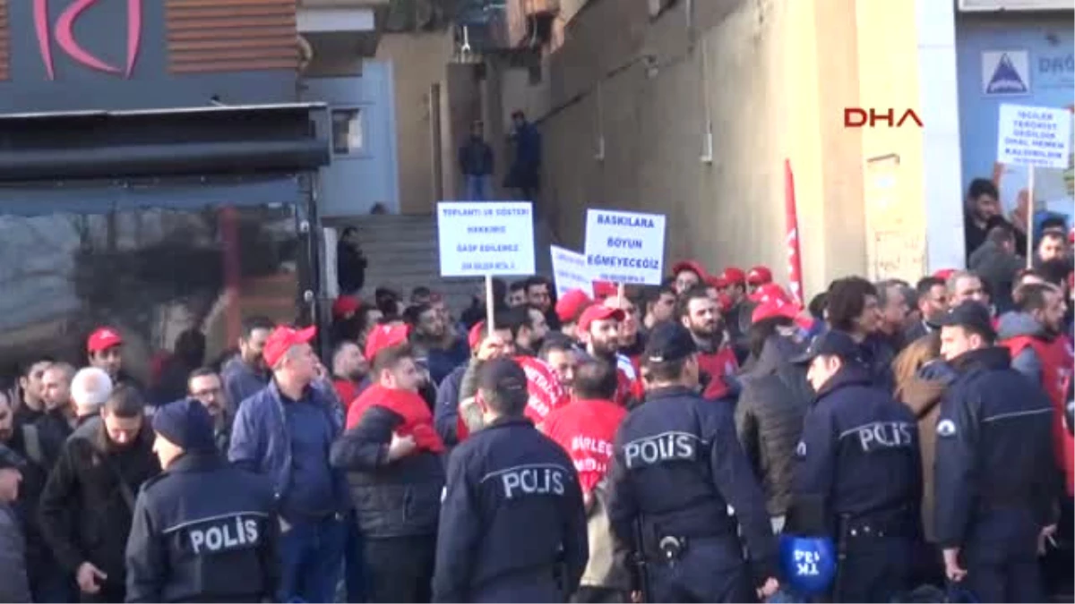 Kocaeli Gebze\'de Metal İşçilerinden Protesto