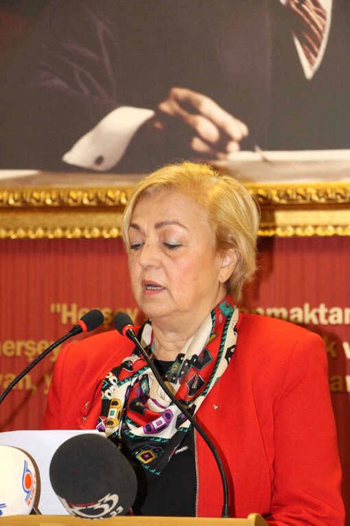 Mersin Barosu\'ndan \'Erken Yaşta Evlilik\' Açıklamasına Tepki