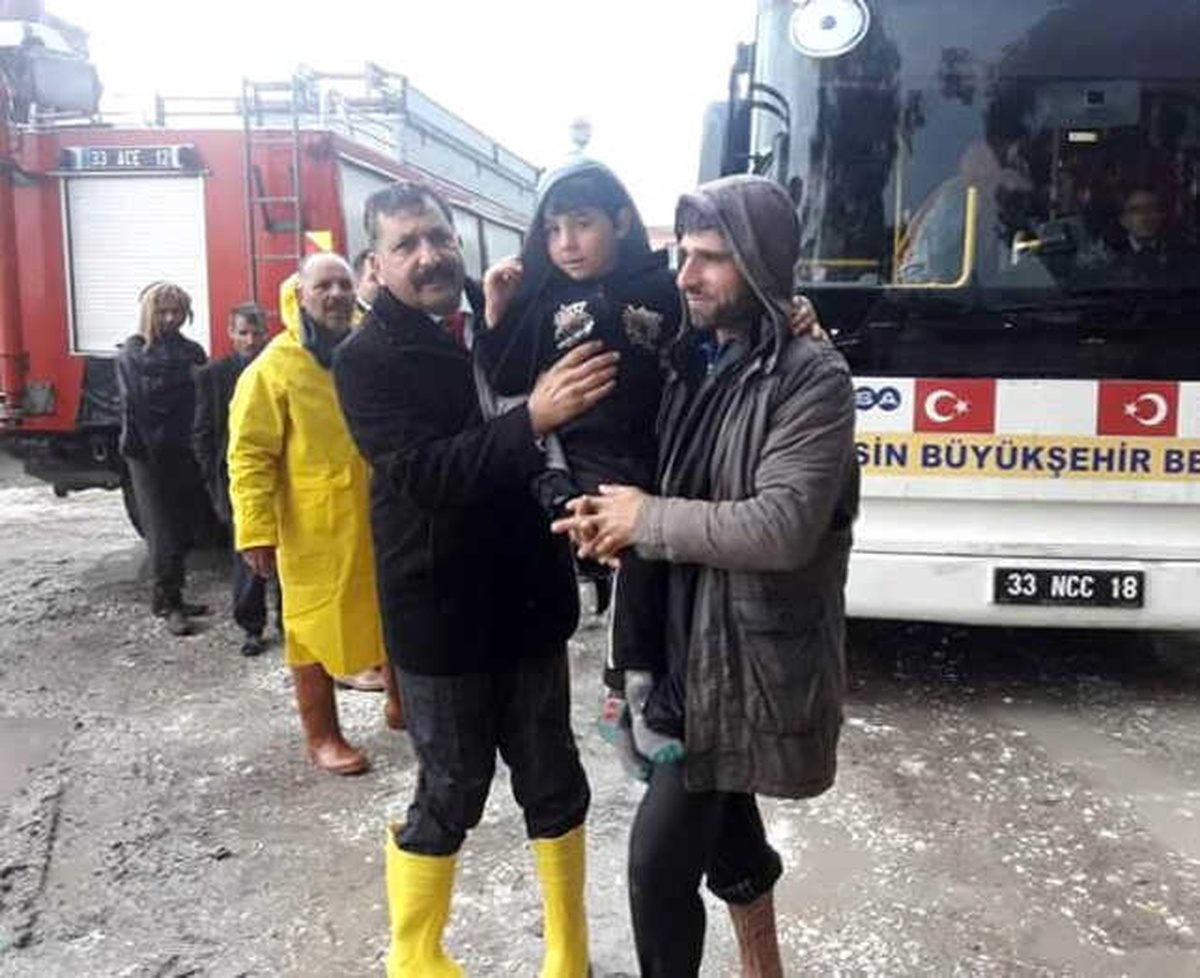 Yağıştan Etkilenen Suriyeli Tarım İşçileri Tahliye Edildi