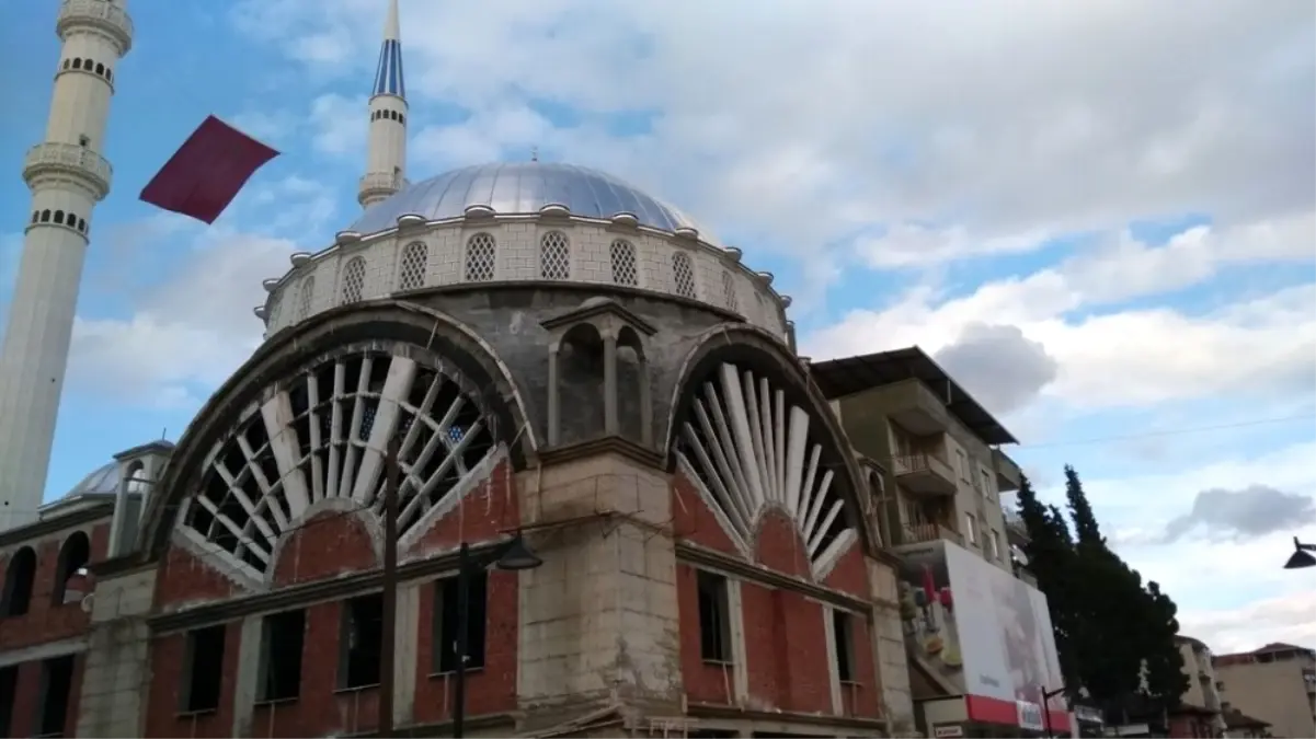 Yeni Cami İnşaatı Hayırseverlerden Destek Bekliyor