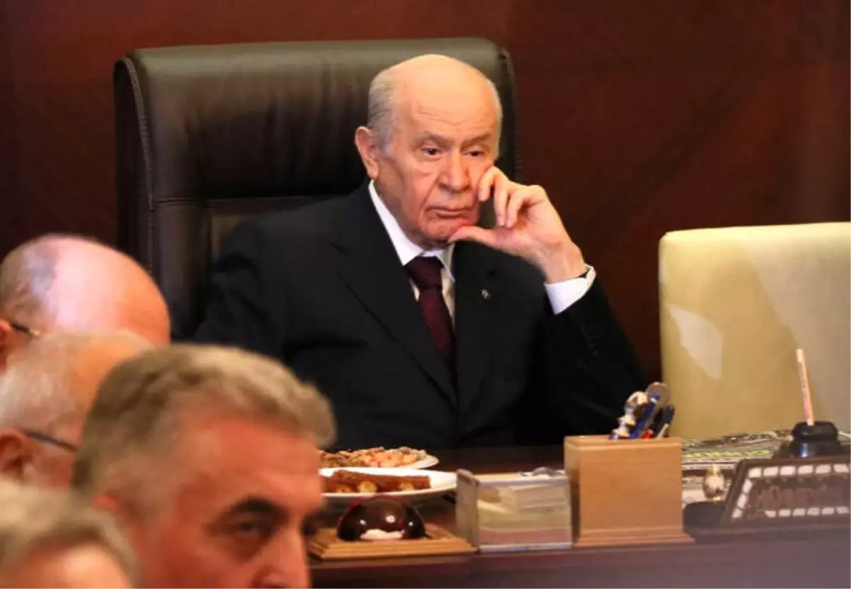 Bahçeli\'ye Tepside Halka Tatlı