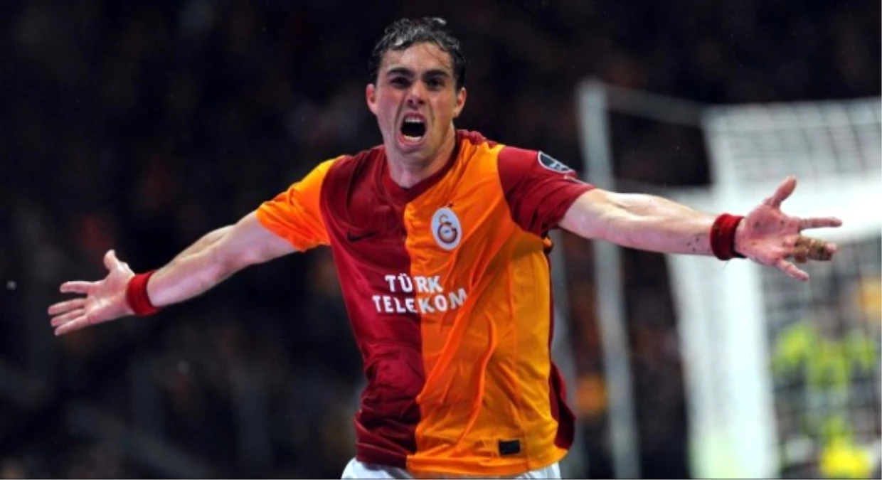 Elmander Futbolu Bıraktı