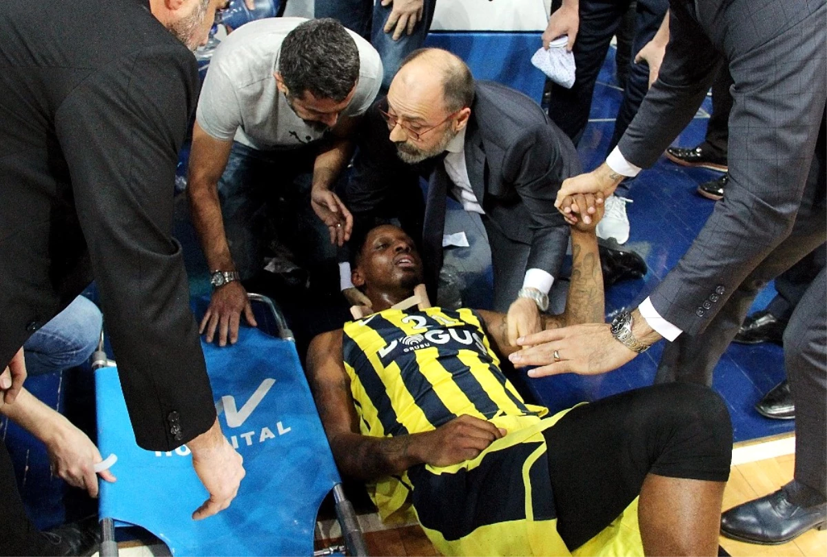 Fenerbahçe\'de James Nunnally Korkuttu