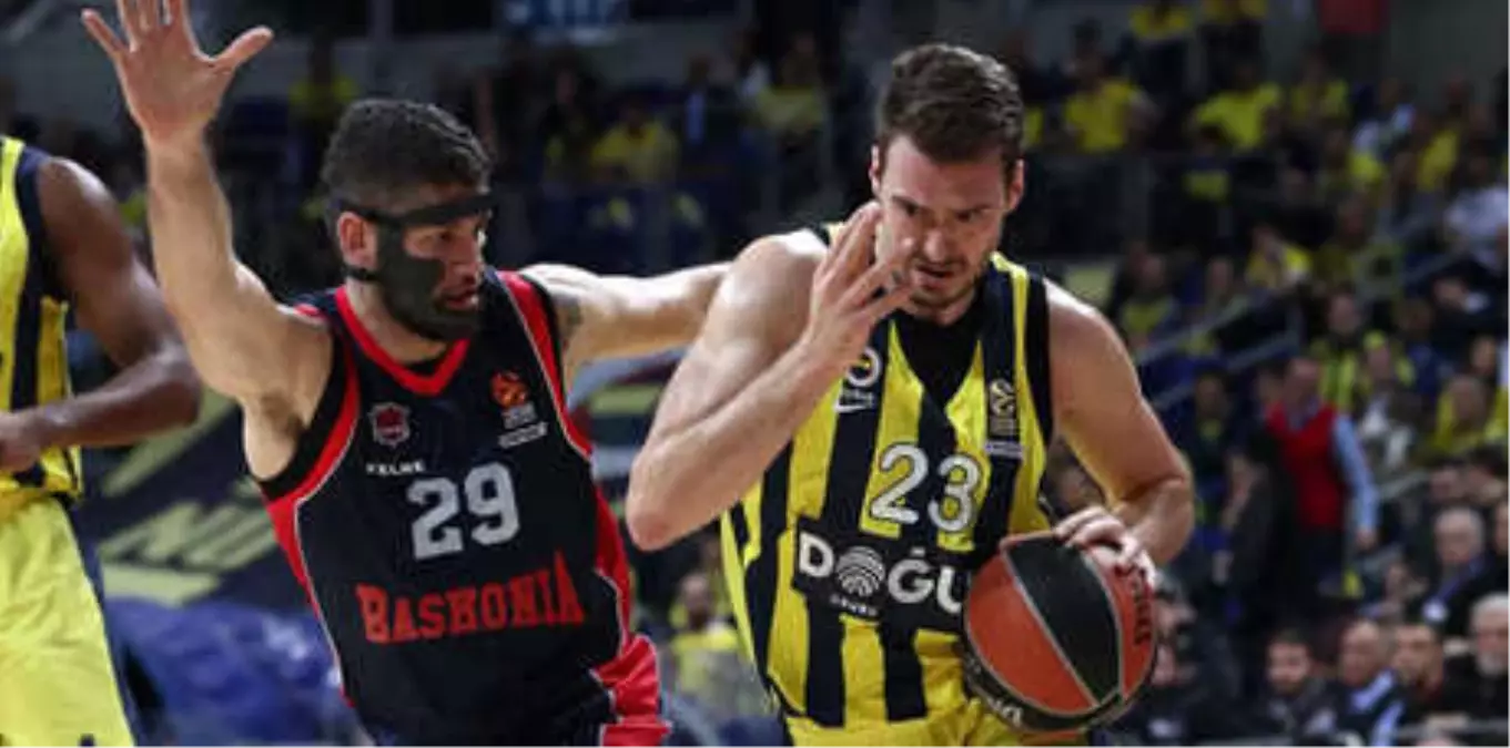 Fenerbahçe Doğuş-Baskonia: 79-74