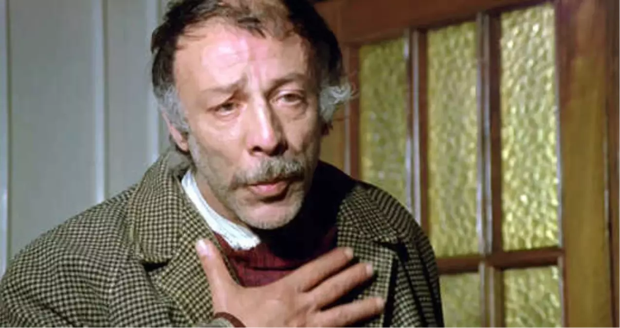 İşte Münir Özkul\'un Biri Ünlü 4 Eşiyle Hiç Bilinmeyen Oğlu ve Kızları