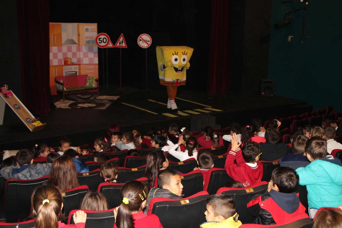 Rotary\'den Çocuklara "Trafik Tiyatrosu"