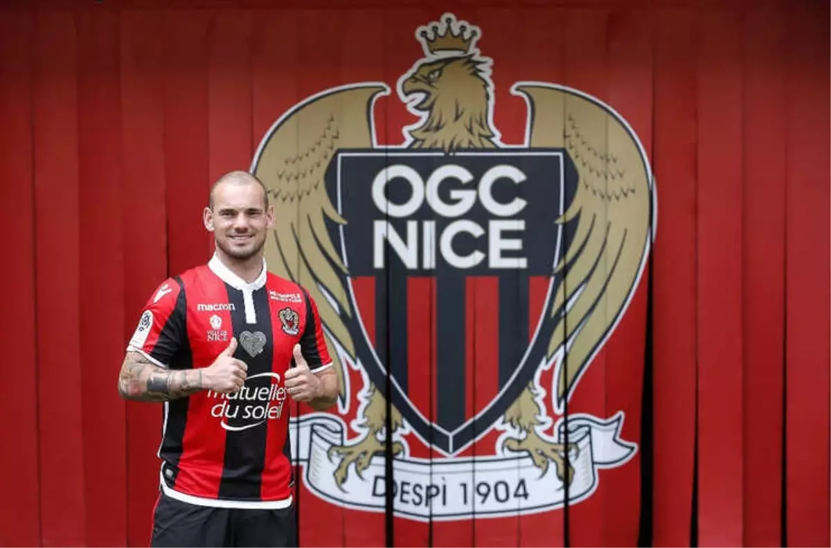 Sneijder, Al-Gharaffa\'ya Transfer Oldu