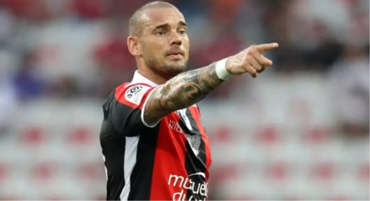 Sneijder Katar Yolcusu