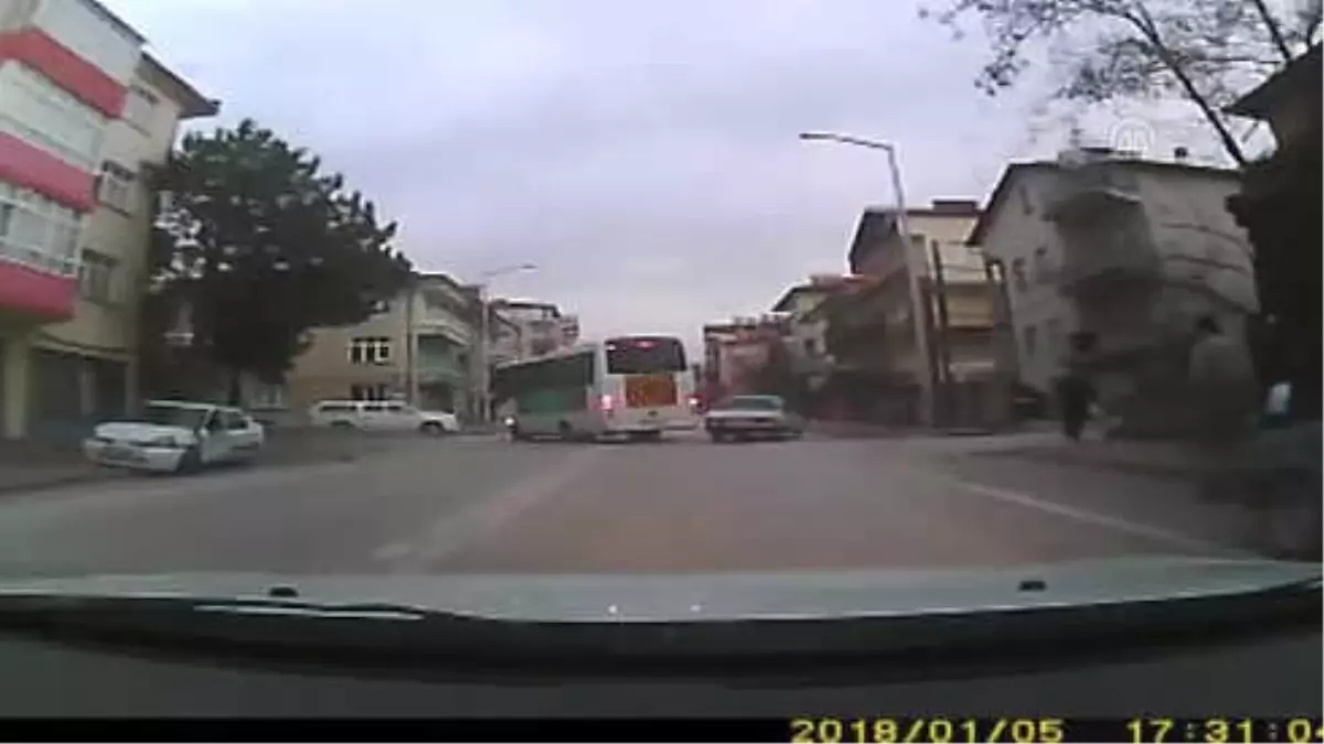 Trafik Kazası Araç Kamerasına Yansıdı