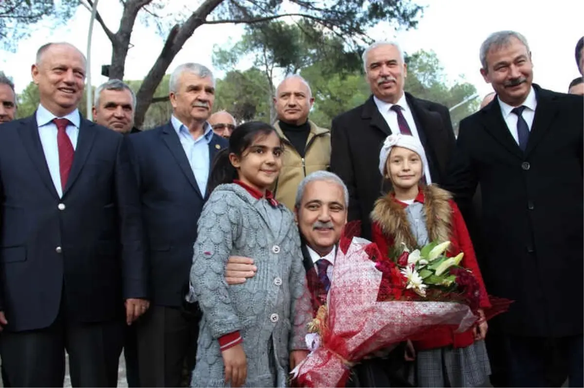 Vali Güvençer ve Protokolün Gülümseten Anları