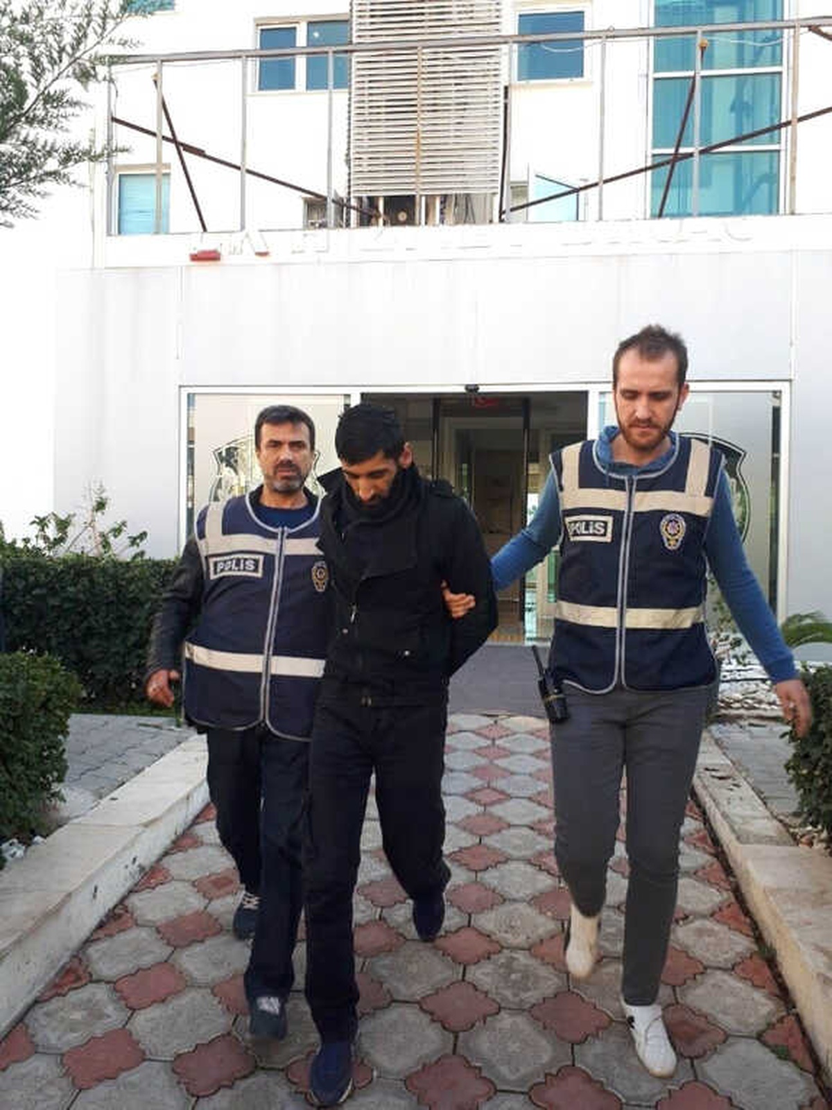 Antalya\'da Tırları Soyan Hırsızlar Yakalandı