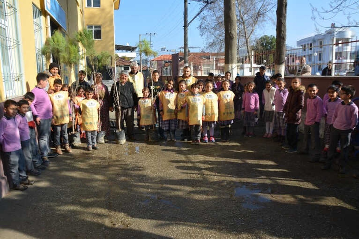 Bağarası\'nda \'Senin de Ağacın Olsun\' Kampanyası
