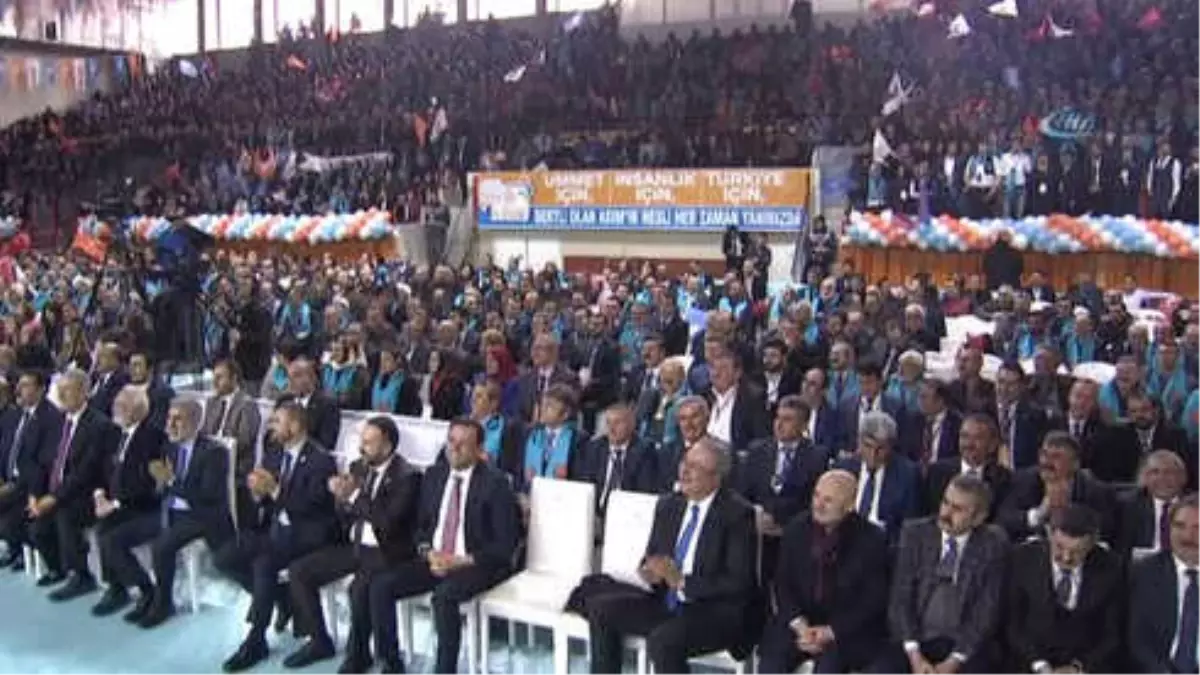 Başbakan Yıldırım: "15 Yıldır Laf Üstüne Laf Koyan Değil Taş Üstüne Taş Koyan, Dağ Gibi Sorunları...