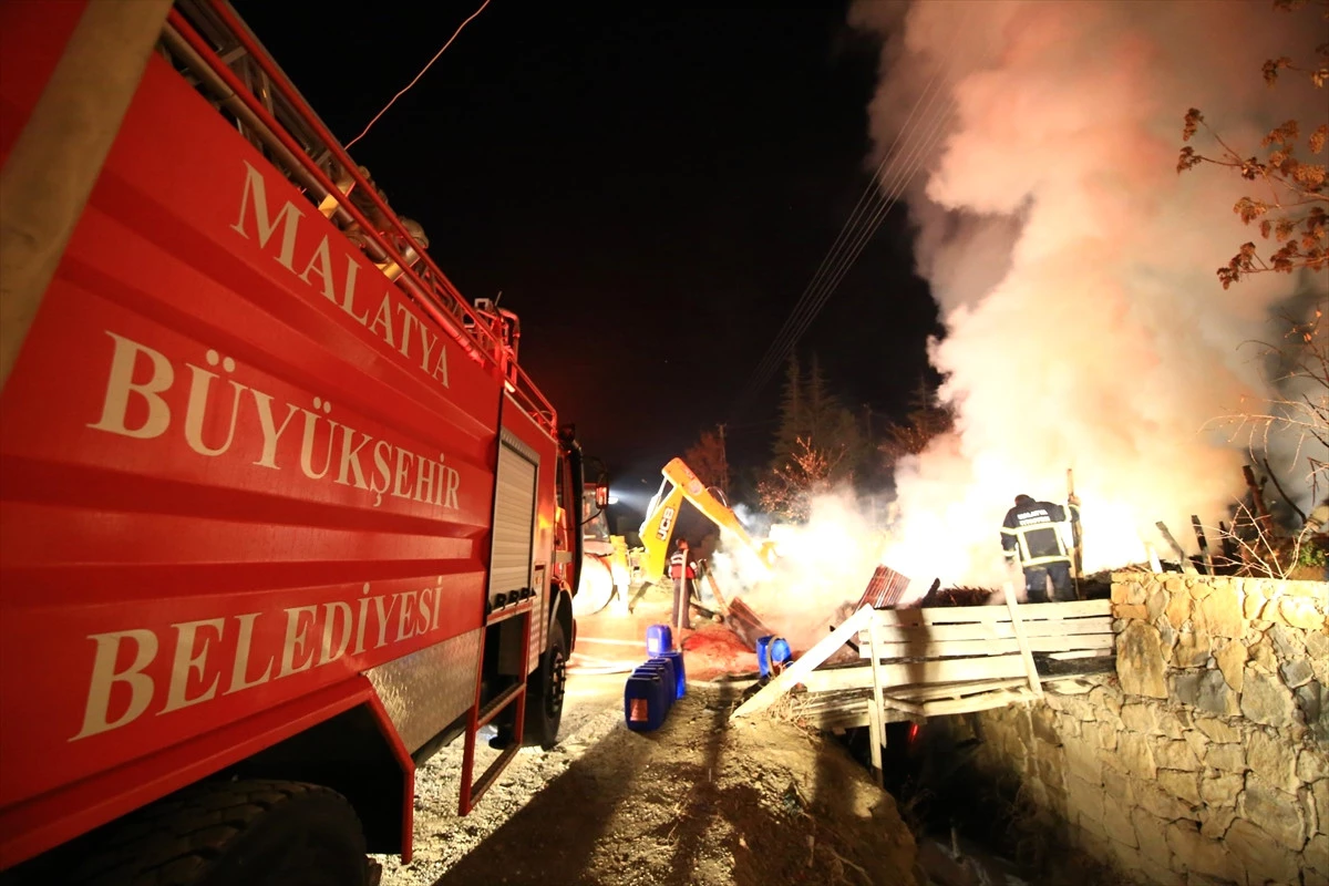 Darende İtfaiye Ekiplerinin Çalışmaları