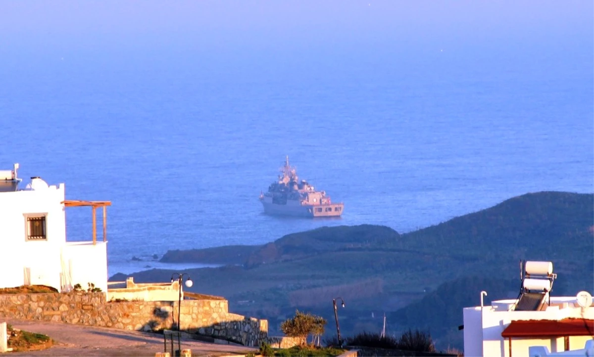 Yunan Tahrik Peşinde! Çipras Kardak\'a mı Çıkacak? Türk Savaş Gemisi Bölgede