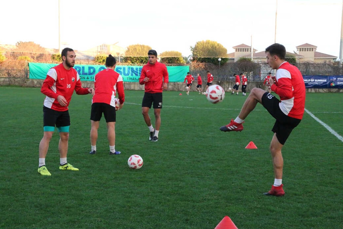Kocaeli Birlikspor\'un Antalya Kampı Başladı