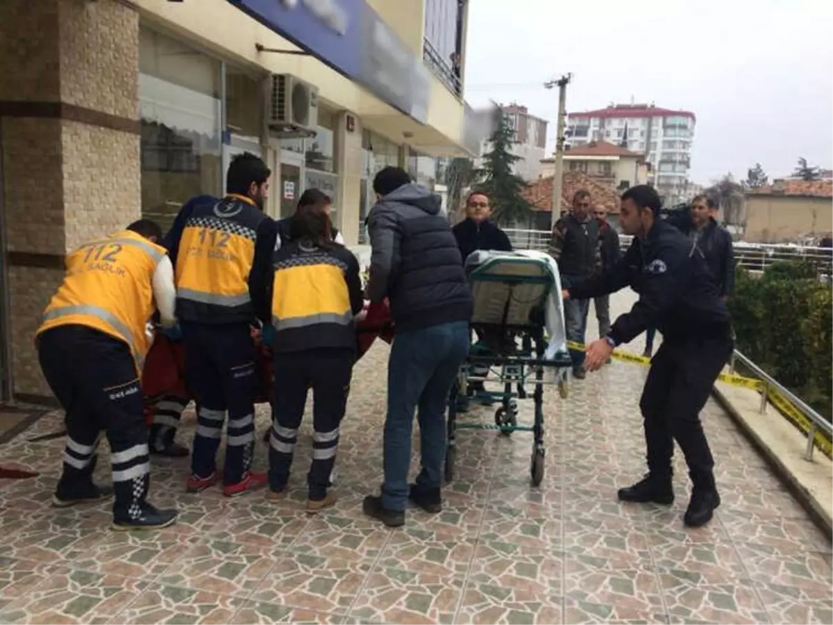 Müteahhitle Anlaşan Komşularına Kızdı, Katliam Yaptı