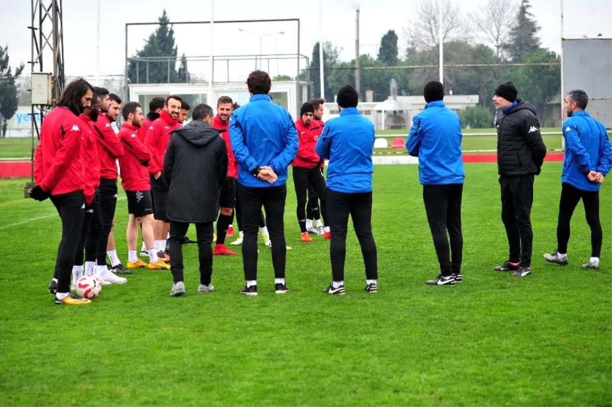Samsunspor 15 As Futbolcusuyla Çalışabildi