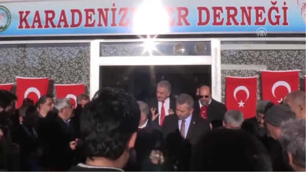 Bakan Arslan, Yeni Doğan Yoğun Bakım Ünitesinin Açılışını Yaptı