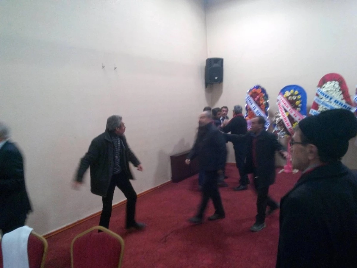 CHP Afyonkarahisar İl Kongresinde Gerginlik