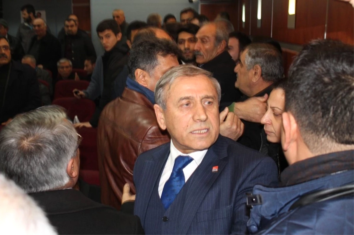CHP Kayseri İl Kongresinde Gerginlik