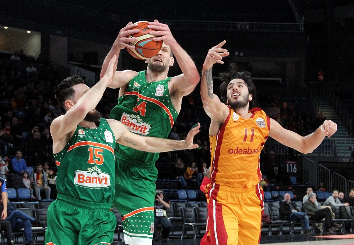 Galatasaray\'a Bir Darbe de Banvit\'ten