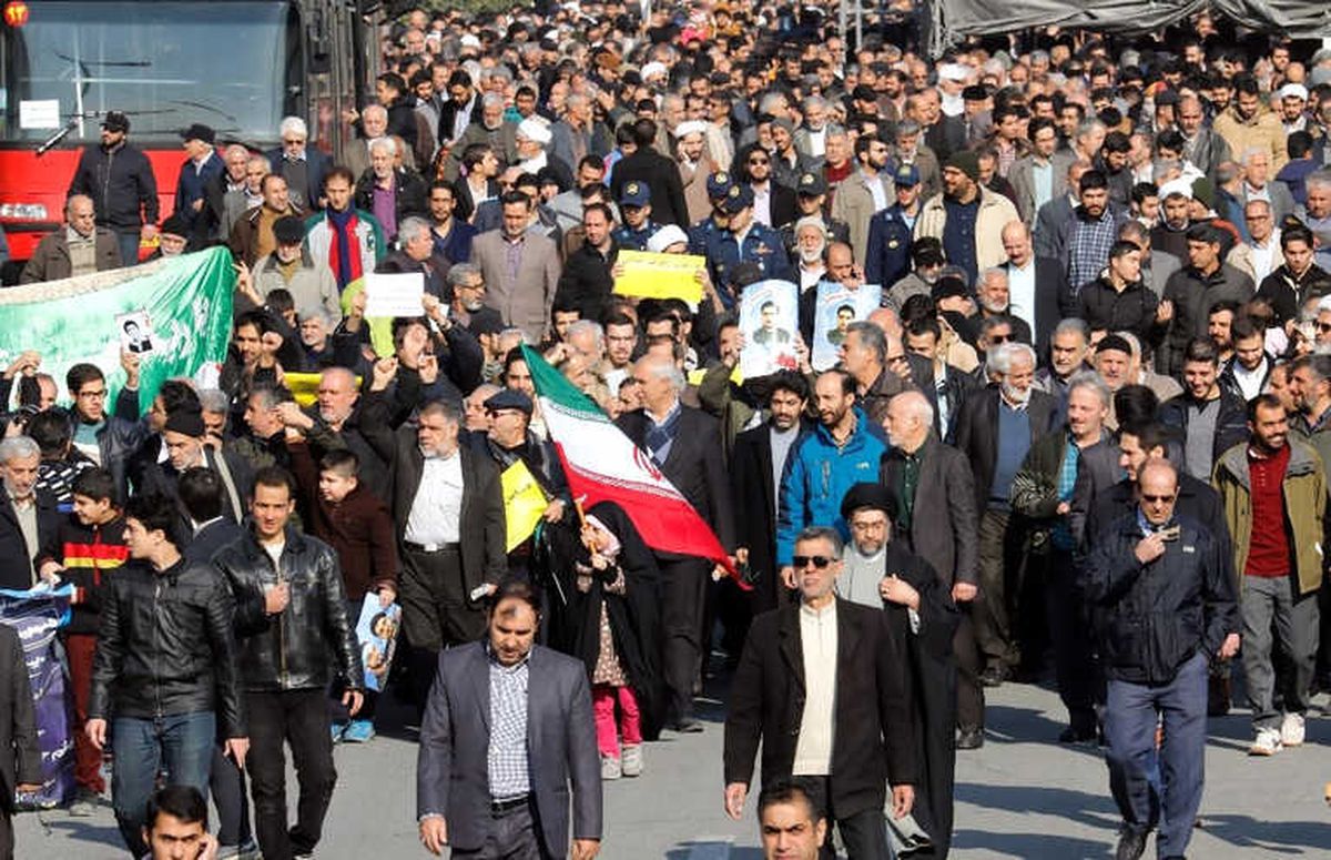 İran Parlamentosu Protestoları Görüşecek
