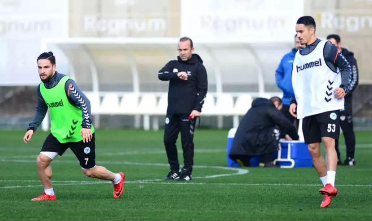 Mehmet Özdilek: "Sezonu İlk 10 Takım Arasında Bitirebilecek Gücümüz Var"