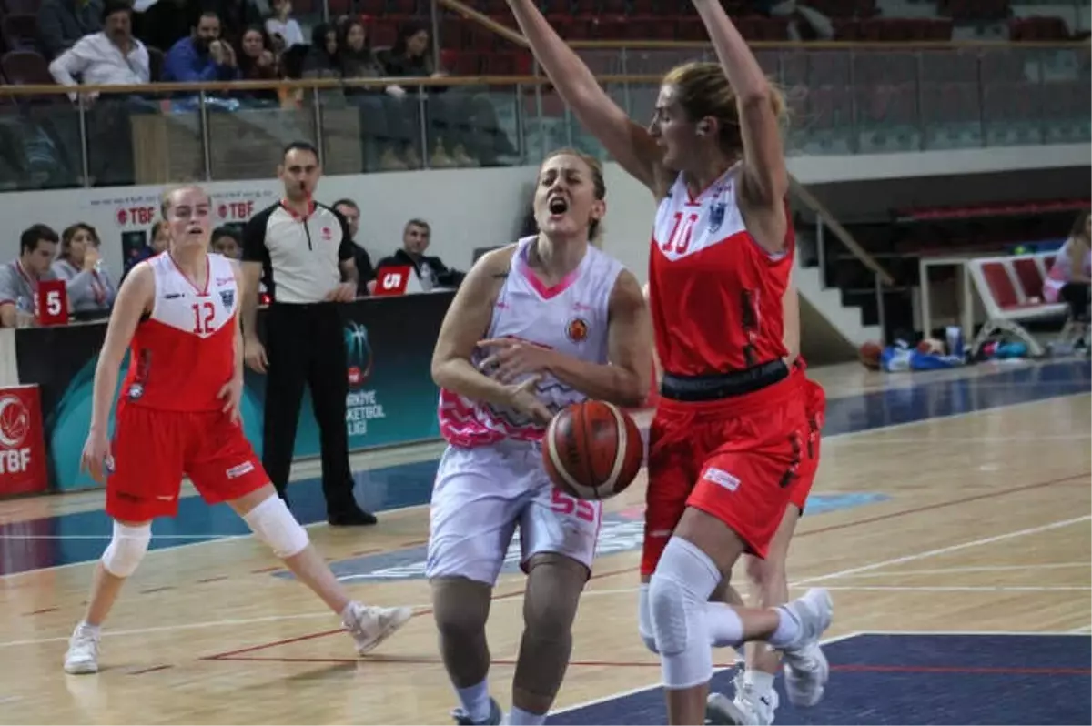 Türkiye Kadınlar Basketbol Ligi: Yalova Vıp: 73 - İstanbulgücü: 62