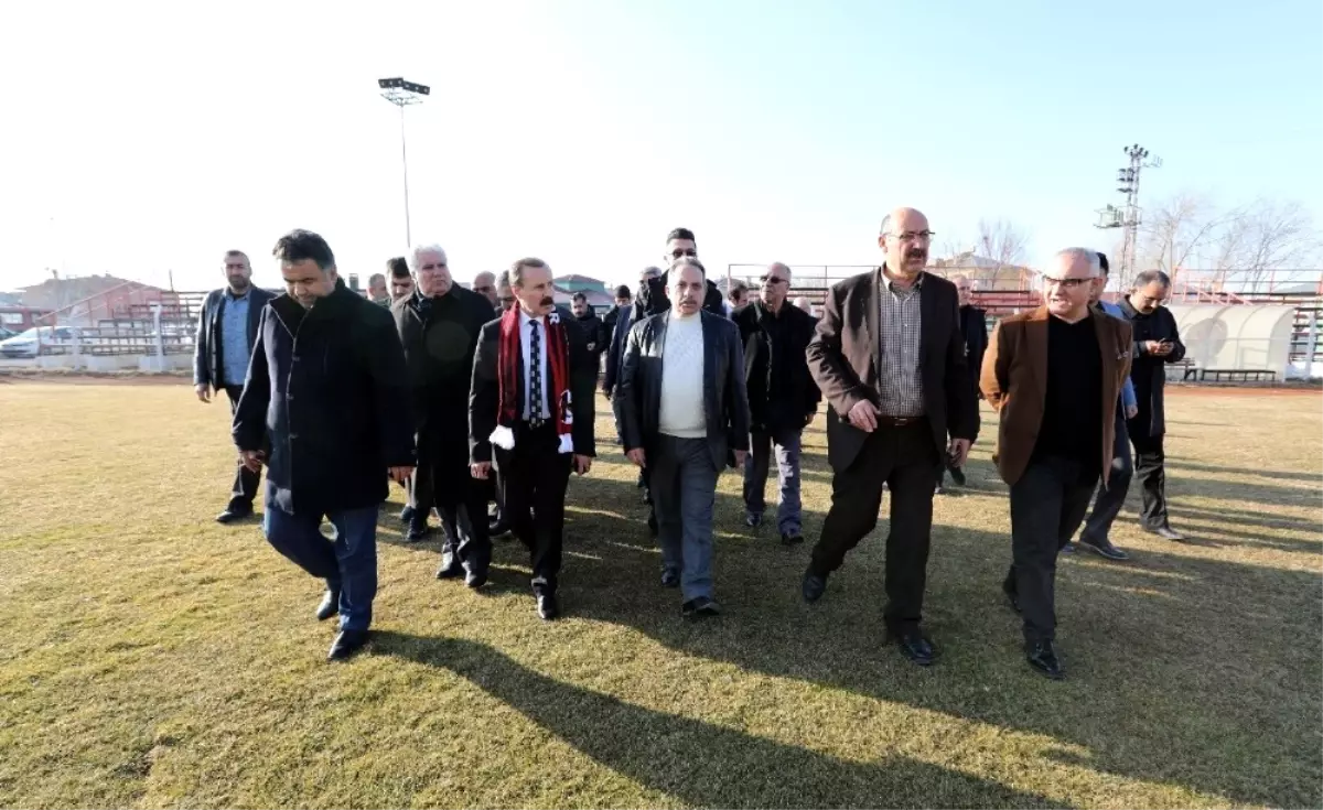 Van Büyükşehir Belediyespor\'un Olağanüstü Genel Kurulu Yapıldı