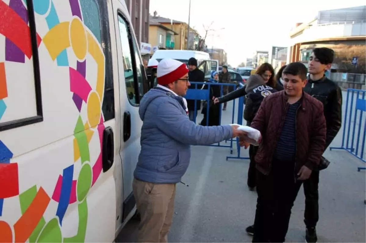 Vefakar Gençlik Fedakar Ecdadı İçin Yürüdü