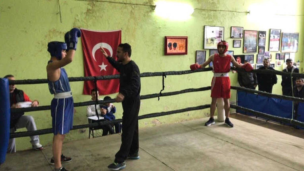 Adana\'da Boks İl Seçmelerine 70 Sporcu Katıldı
