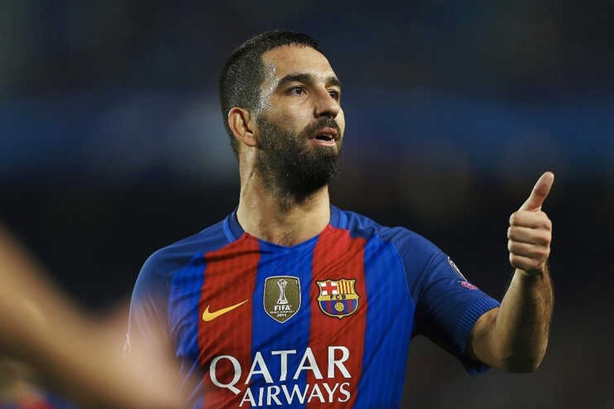 Arda Turan Başakşehir\'e Çok Yakın