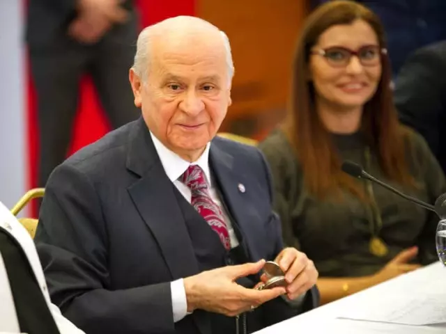 Devlet Bahçeli Bozkurt - Devlet Bahceli Uyardi Rabia Ve ...