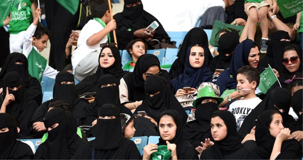 Bir Yasak Daha Kalktı! Suudi Arabistan\'da "Kadın Taraftar" Dönemi Başlıyor