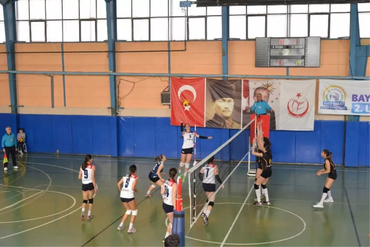 Bozüyük Bld. İdman Yurdu - Vakıfbank : 1-3