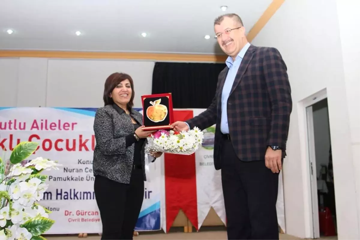 Çivril\'de Mutlu Aileler Sağlıklı Çocuklar Semineri