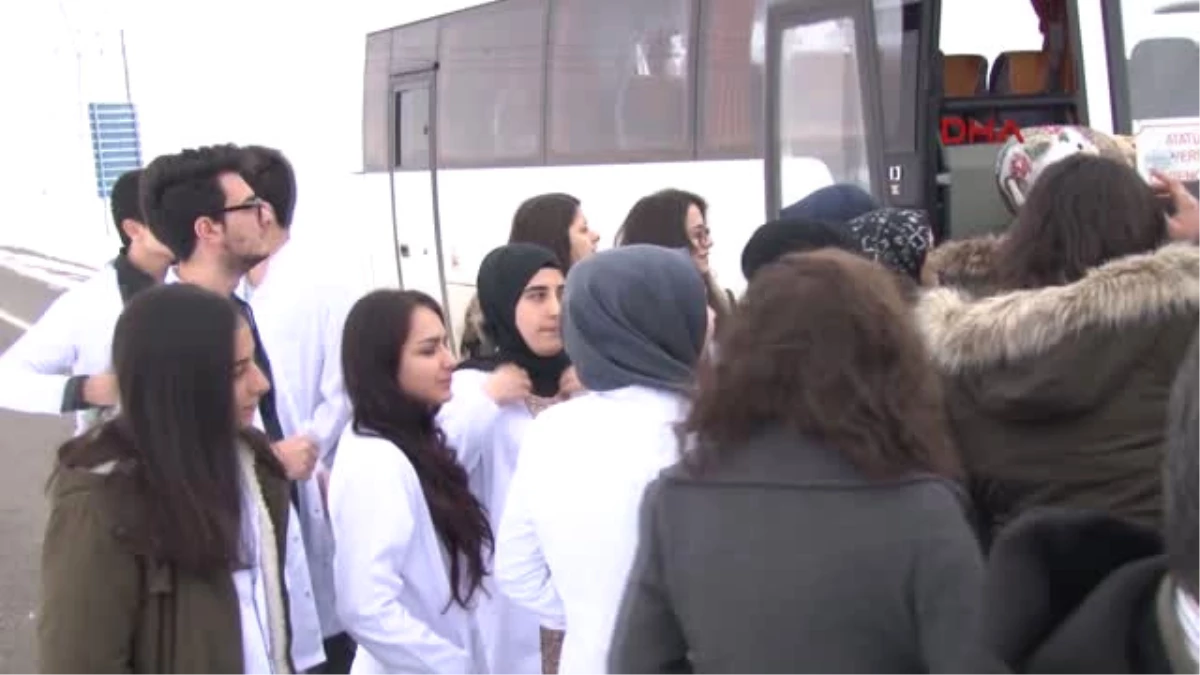 Erzurum Tıp Fakültesi Öğrenciler Umuda Yürüdü