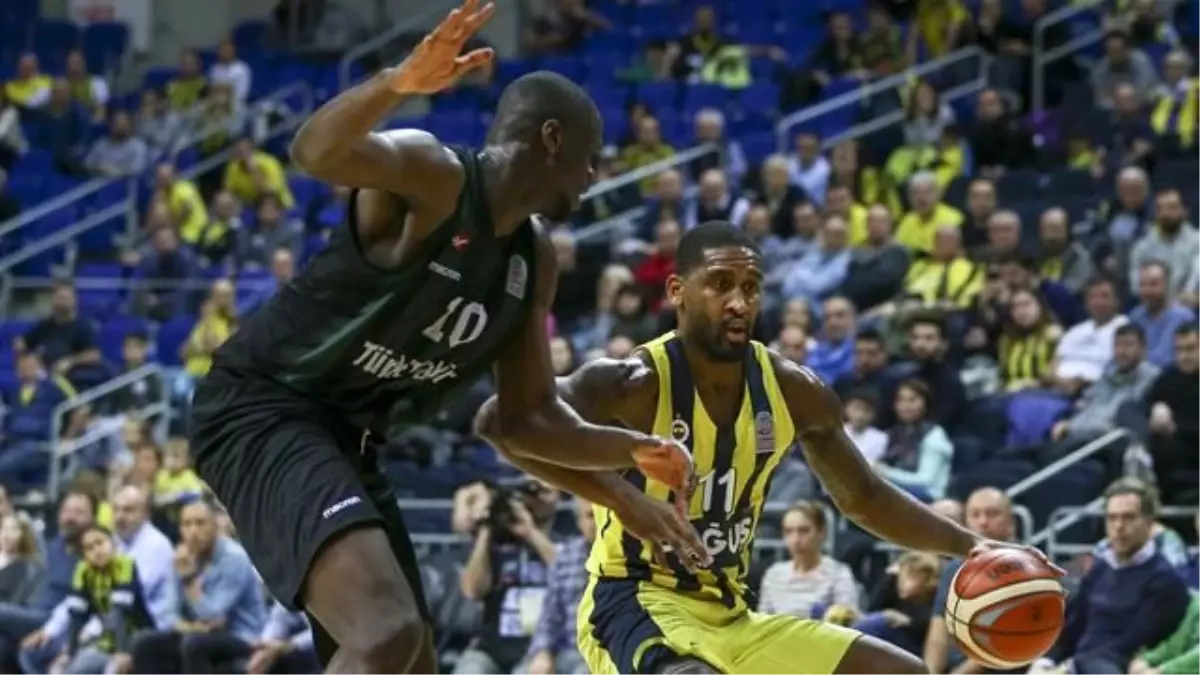 Fenerbahçe, Son Periyottaki Üstün Oyunu ile Kazandı