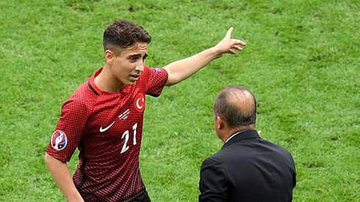 Galatasaray\'dan Emre Mor Hamlesi