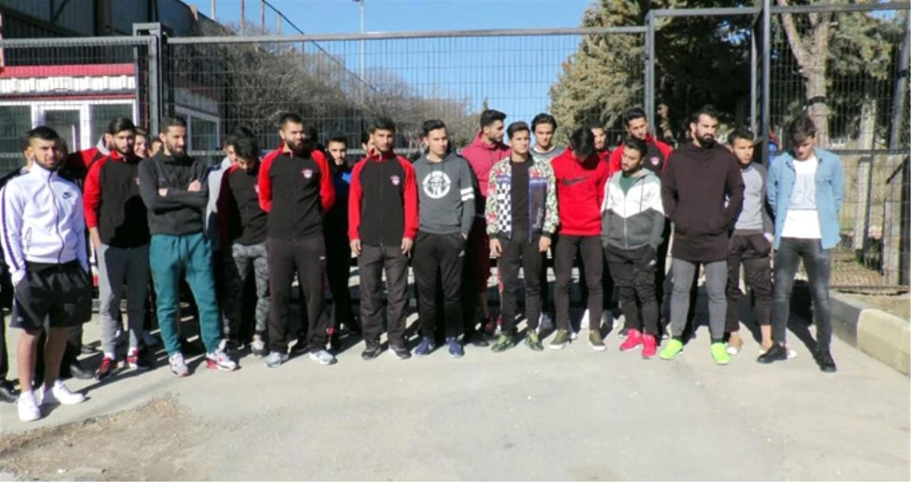 Gaziantepsporlu Futbolcular İsyan Etti