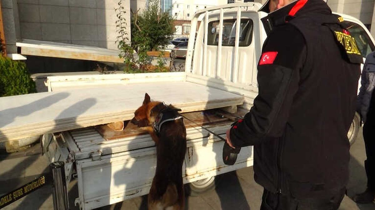 İstanbul\'da Uyuşturucu Operasyonları: 5 Kişi Gözaltında