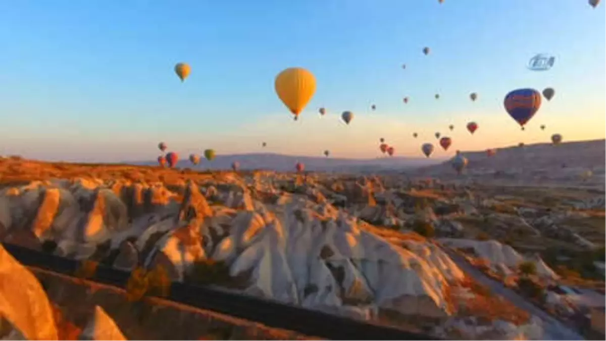 Kapadokya\'da 2017 Yılında 247 Gün Balon Turu Yapıldı