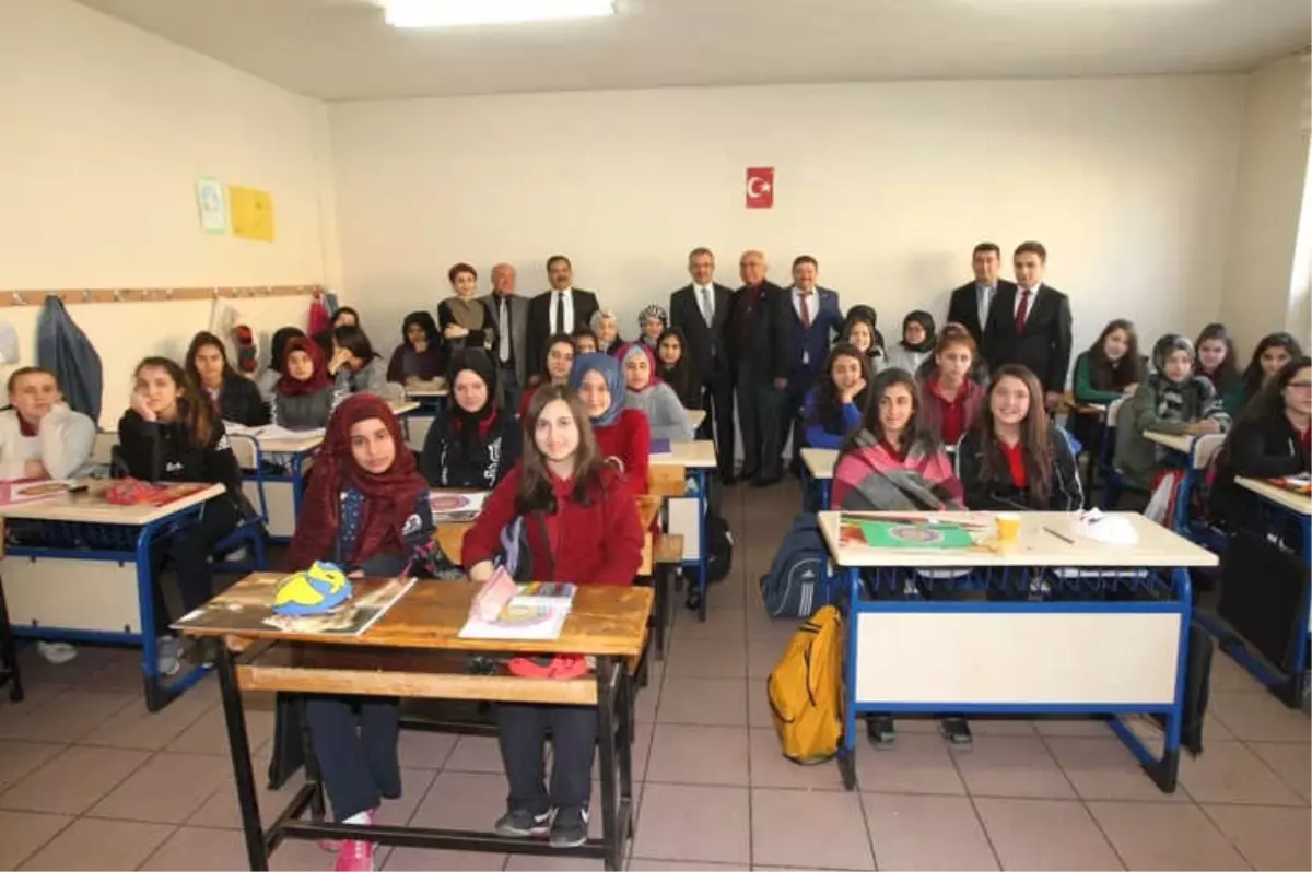 Kaymakam Güler ve Başkan Köşker Ziya Gökalp Lisesi\'ne Konuk Oldu