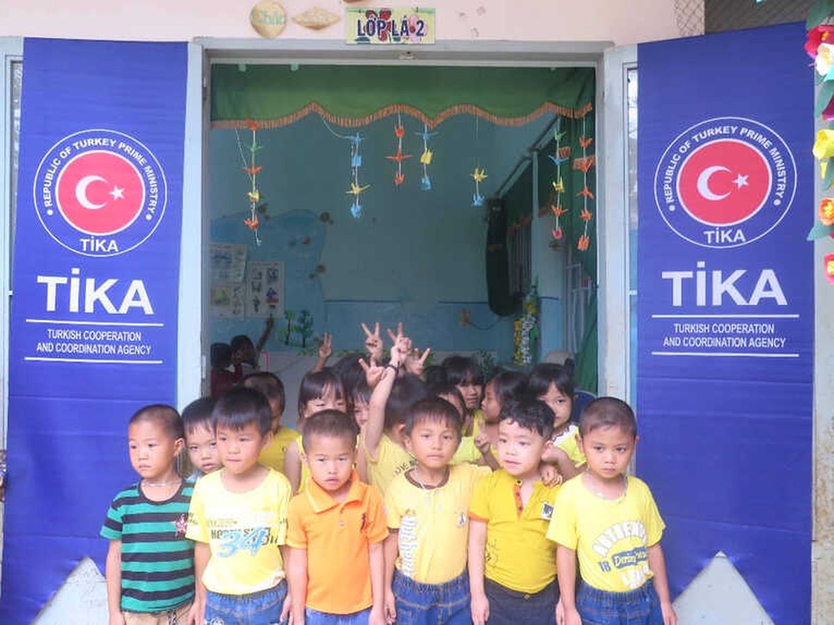 Tika\'dan Vietnam\'da 12 Anaokuluna Su Arıtma Sistemi
