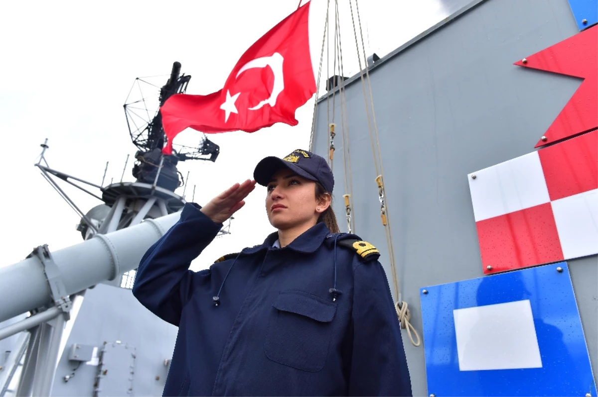 Türk Savaş Gemisinin Perisi