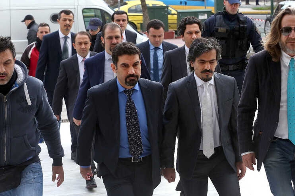 Yunan Mahkemesi Darbeciye İlticayı Durdurdu