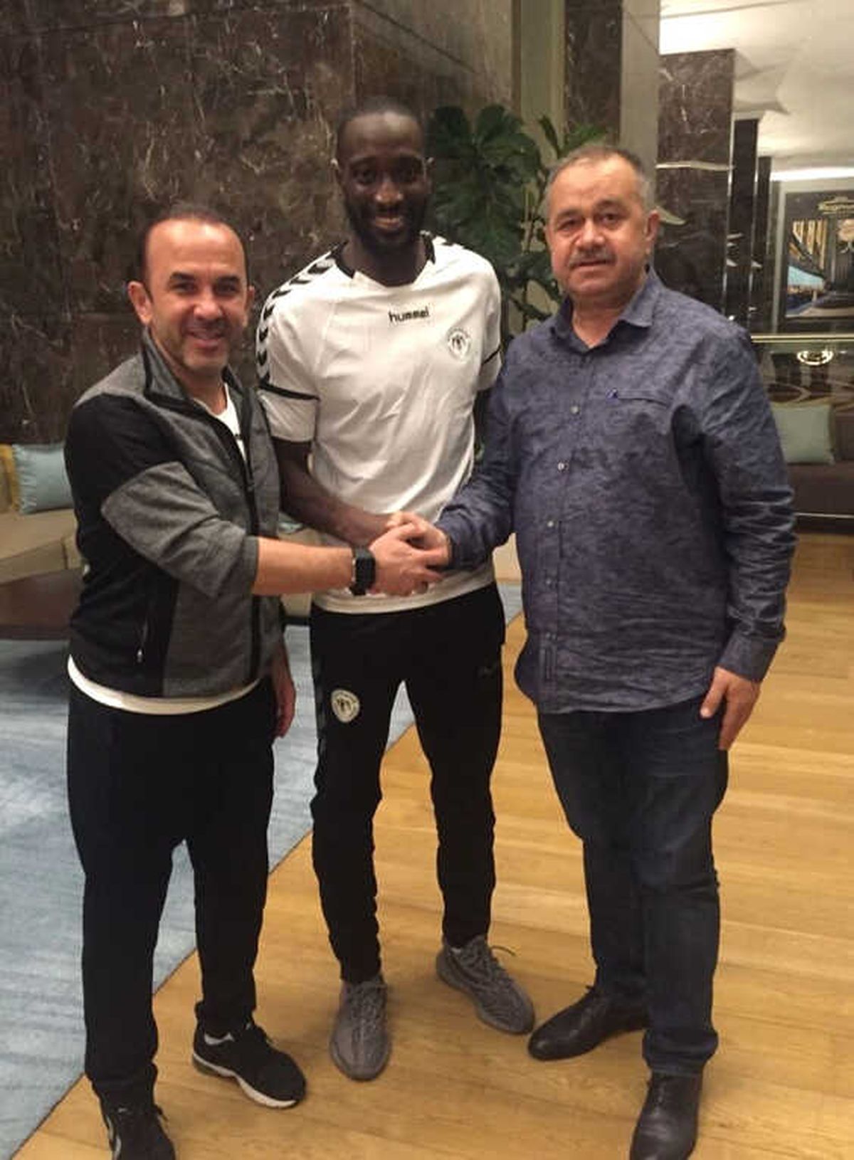 Atiker Konyaspor, Yatabare ile 2.5 Yıllık Sözleşme İmzaladı