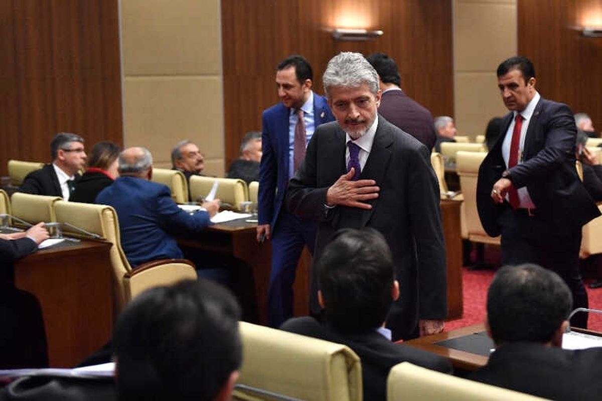 Bae Büyükelçiliği Artık "Medine Müdafii Caddesi Fahreddin Paşa Sokağı" Adresini Kullanacak
