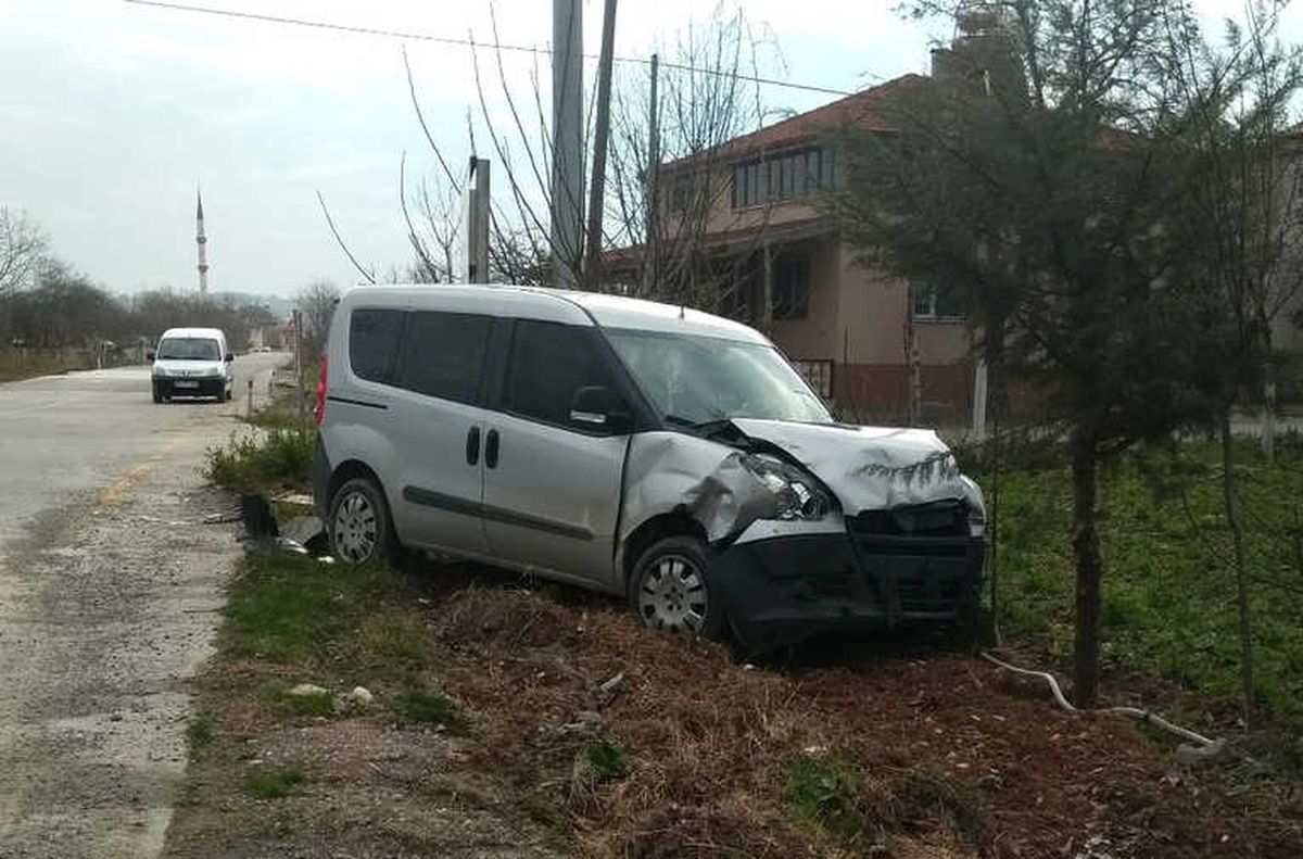 Bafra\'da Trafik Kazası: 2 Yaralı